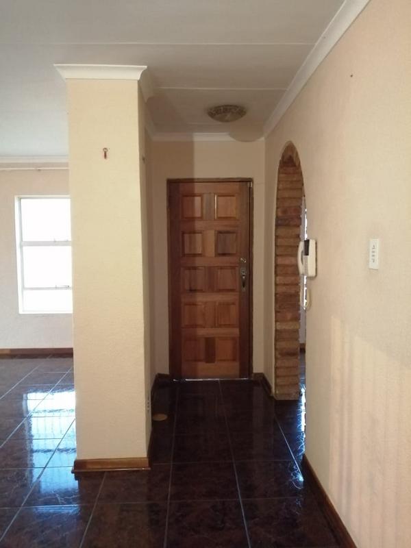 6 Bedroom Property for Sale in Selcourt Gauteng