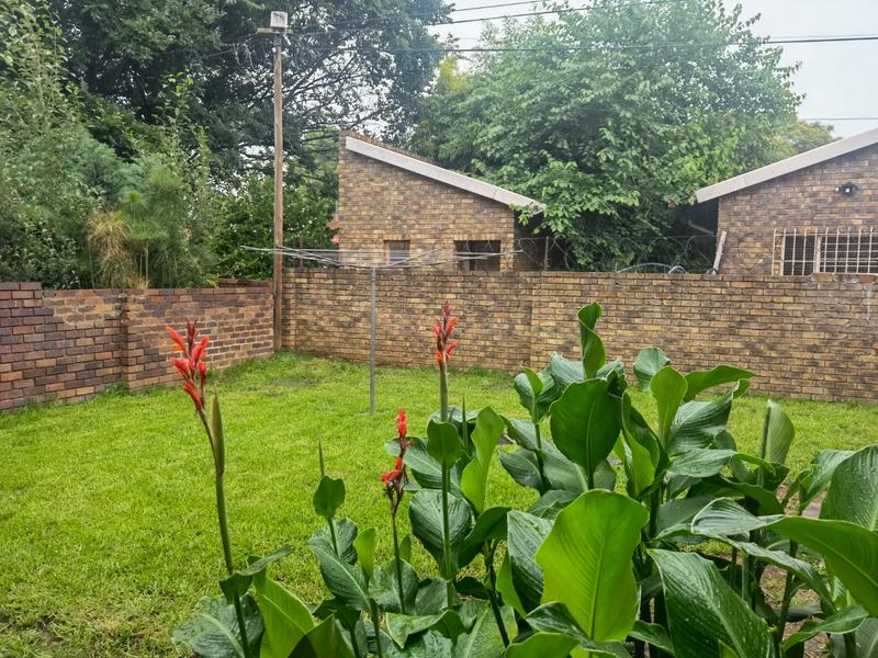 6 Bedroom Property for Sale in Selcourt Gauteng