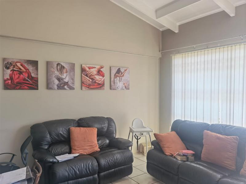 3 Bedroom Property for Sale in Selcourt Gauteng