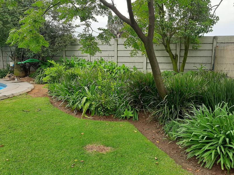 3 Bedroom Property for Sale in Selcourt Gauteng