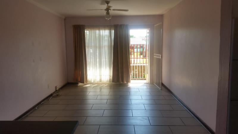 1 Bedroom Property for Sale in Strubenvale Gauteng