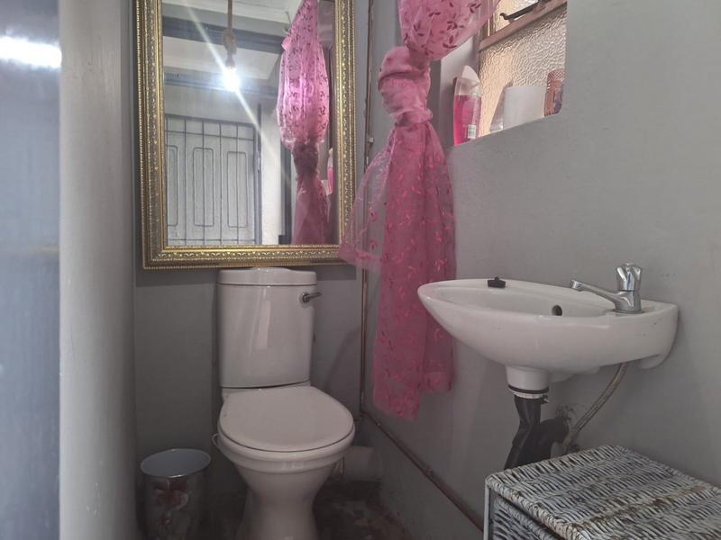 3 Bedroom Property for Sale in Strubenvale Gauteng