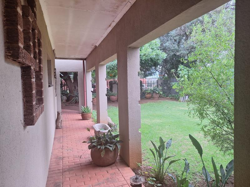 3 Bedroom Property for Sale in Strubenvale Gauteng