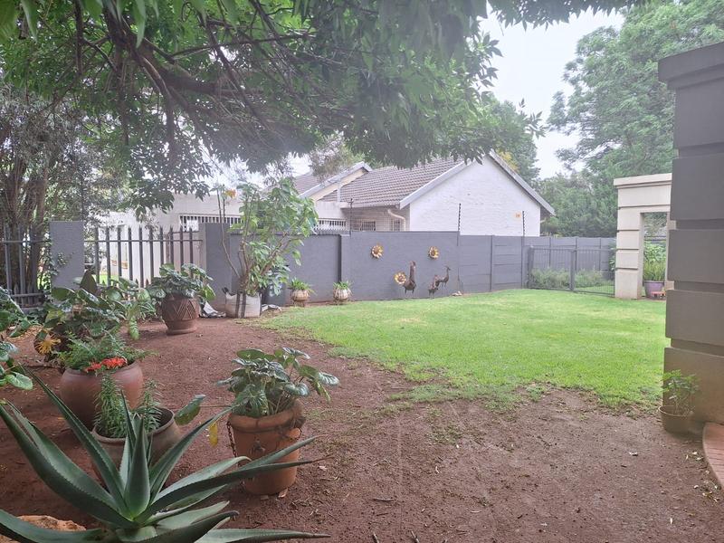 3 Bedroom Property for Sale in Strubenvale Gauteng