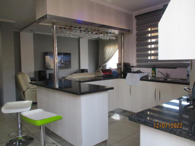 3 Bedroom Property for Sale in Vosloorus Ext 5 Gauteng