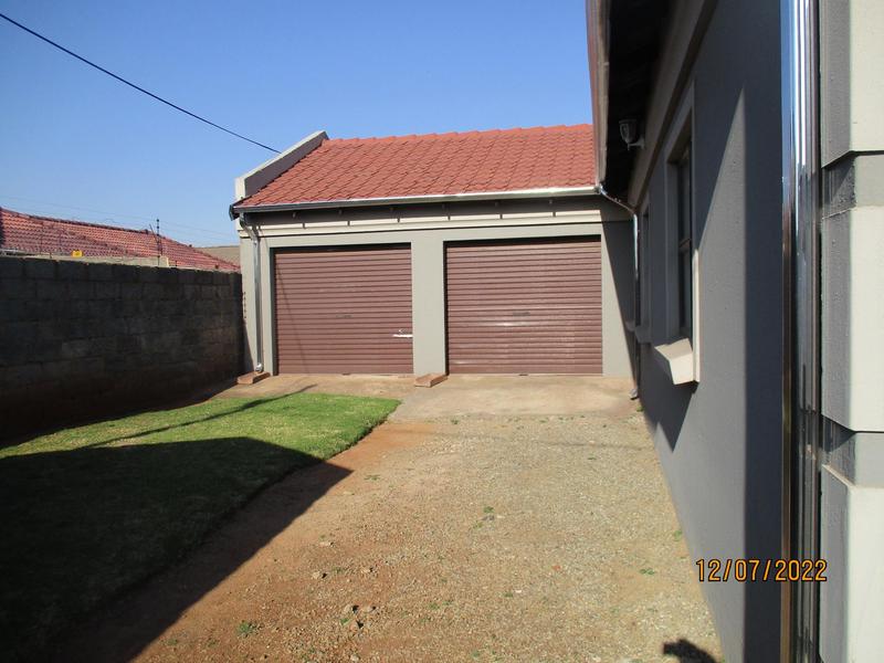 3 Bedroom Property for Sale in Vosloorus Ext 5 Gauteng