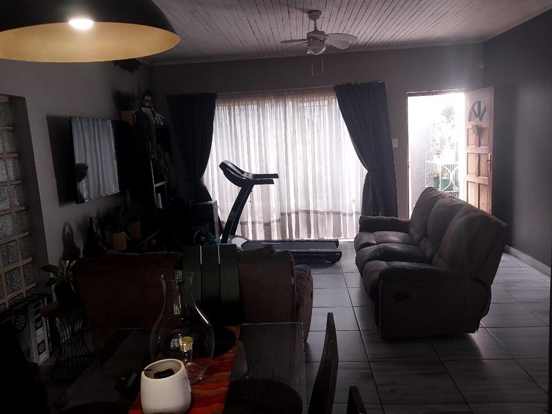 3 Bedroom Property for Sale in Olifantsfontein Gauteng