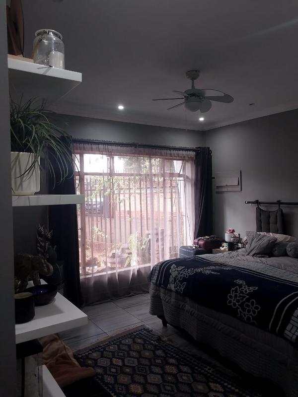 3 Bedroom Property for Sale in Olifantsfontein Gauteng