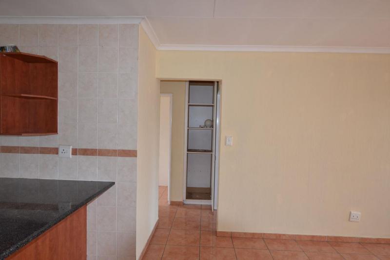 2 Bedroom Property for Sale in Vorna Valley Gauteng