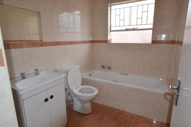 2 Bedroom Property for Sale in Vorna Valley Gauteng