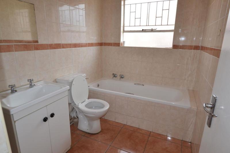 2 Bedroom Property for Sale in Vorna Valley Gauteng