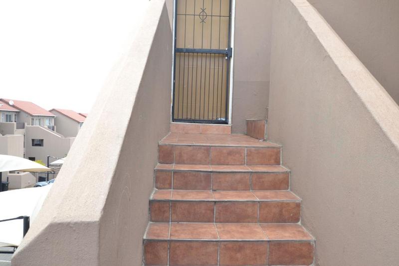 2 Bedroom Property for Sale in Vorna Valley Gauteng