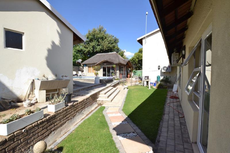 5 Bedroom Property for Sale in Vorna Valley Gauteng