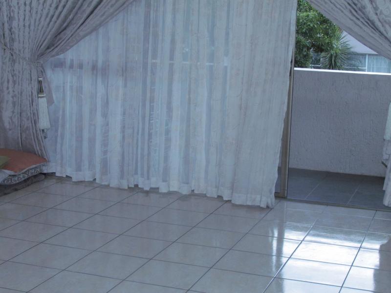 2 Bedroom Property for Sale in Vorna Valley Gauteng