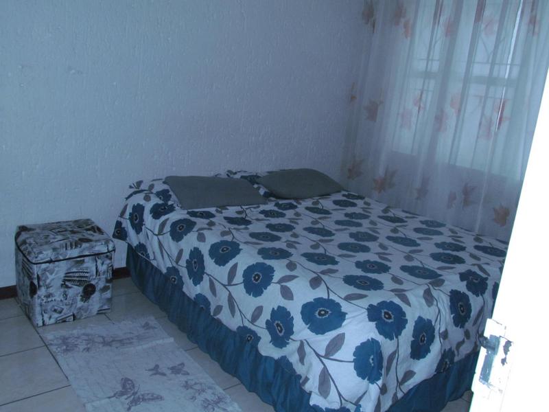 2 Bedroom Property for Sale in Vorna Valley Gauteng