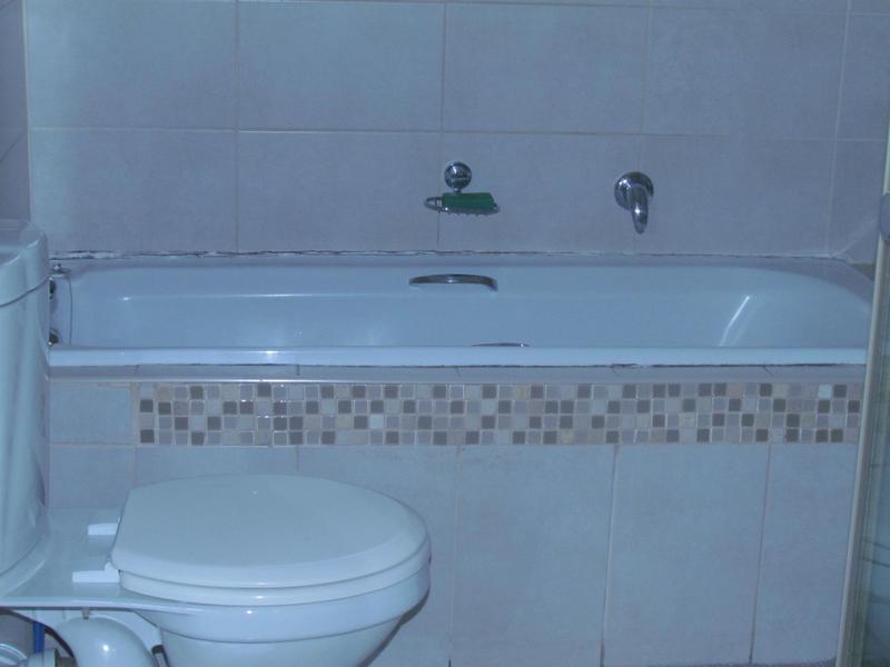 2 Bedroom Property for Sale in Vorna Valley Gauteng