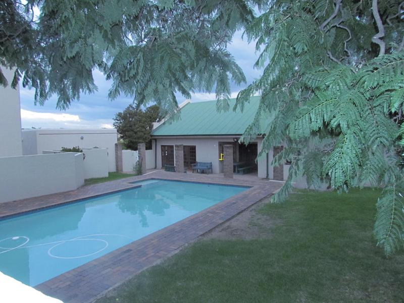 2 Bedroom Property for Sale in Vorna Valley Gauteng
