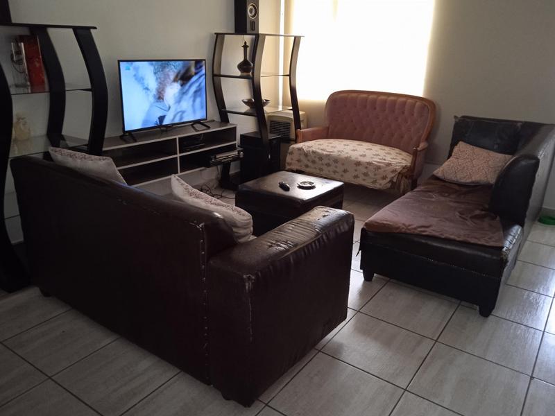 2 Bedroom Property for Sale in Vorna Valley Gauteng