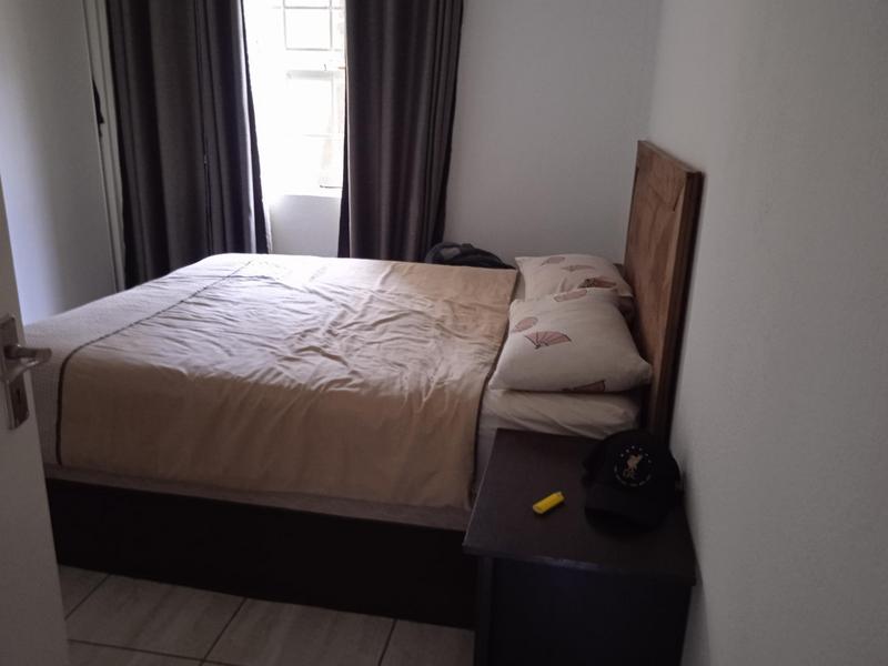 2 Bedroom Property for Sale in Vorna Valley Gauteng