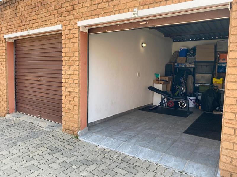 1 Bedroom Property for Sale in Vorna Valley Gauteng