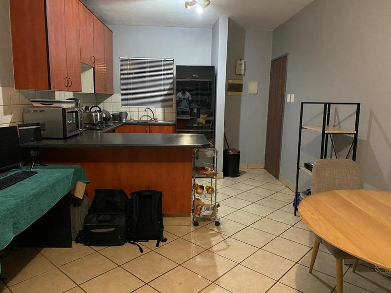 1 Bedroom Property for Sale in Vorna Valley Gauteng