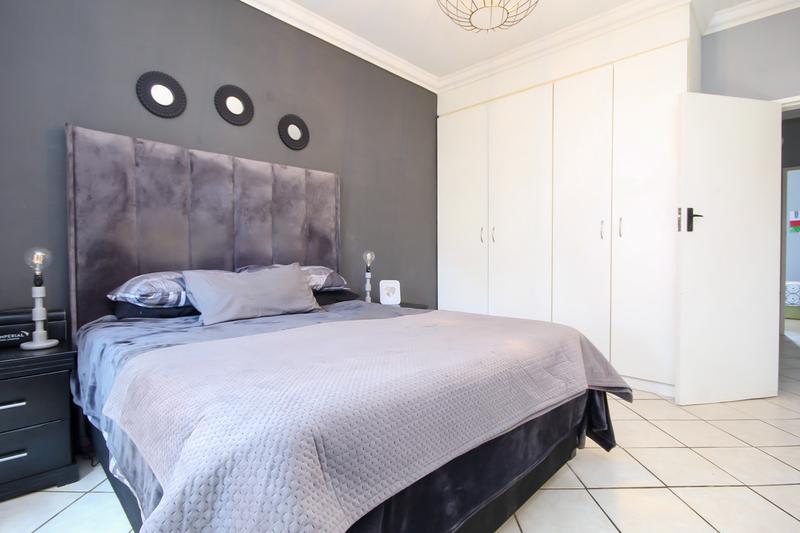 3 Bedroom Property for Sale in Bronberrick Gauteng