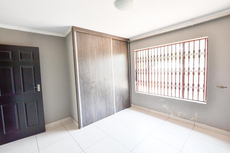 4 Bedroom Property for Sale in Heuweloord Gauteng