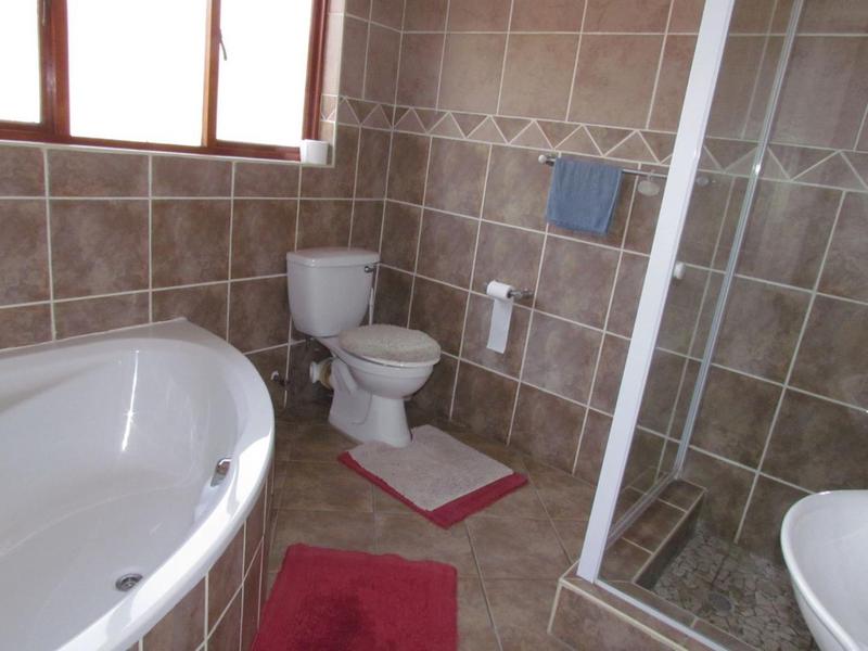 5 Bedroom Property for Sale in Highveld Gauteng