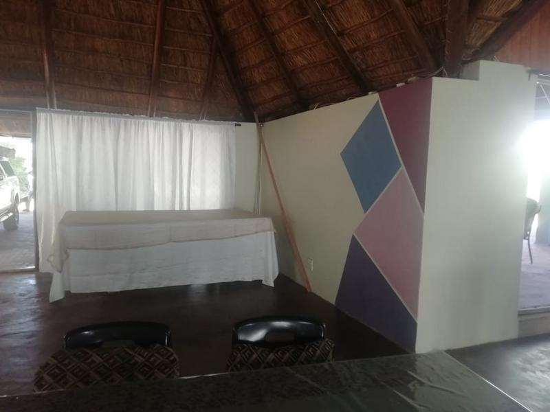 5 Bedroom Property for Sale in Mnandi Gauteng