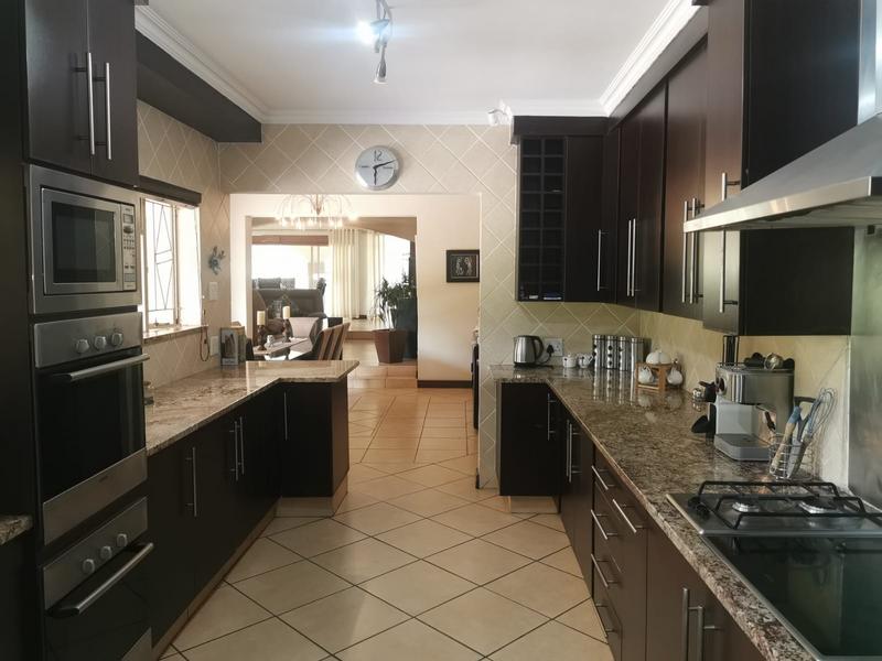 4 Bedroom Property for Sale in Mnandi Gauteng