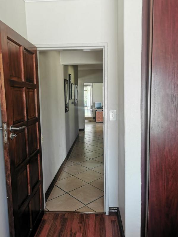 4 Bedroom Property for Sale in Mnandi Gauteng