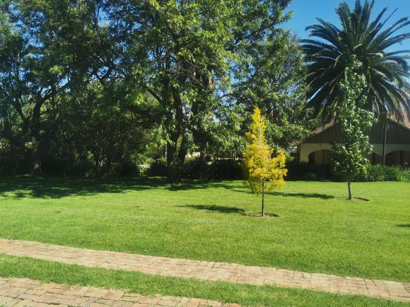4 Bedroom Property for Sale in Mnandi Gauteng