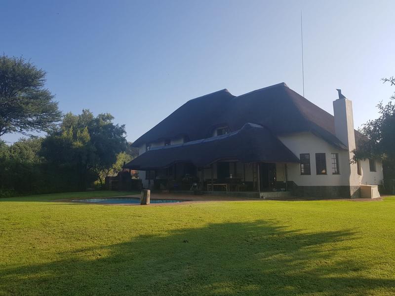 5 Bedroom Property for Sale in Mnandi Gauteng