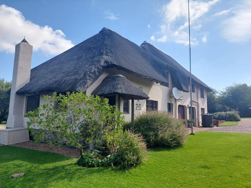 5 Bedroom Property for Sale in Mnandi Gauteng