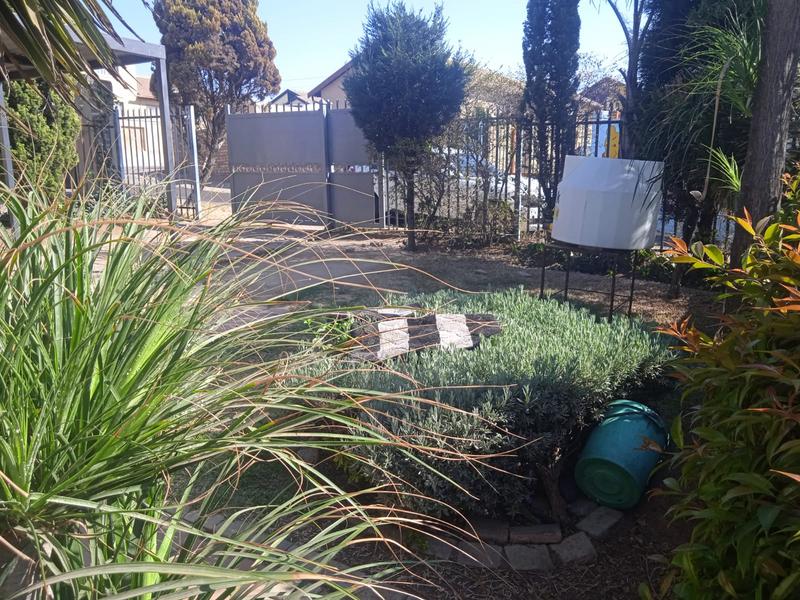 3 Bedroom Property for Sale in Olievenhoutbosch Gauteng