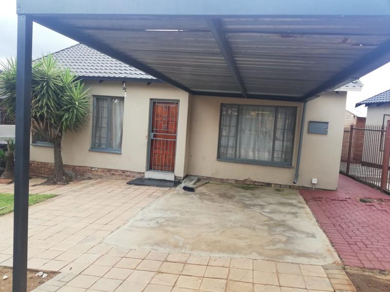 3 Bedroom Property for Sale in Olievenhoutbosch Gauteng