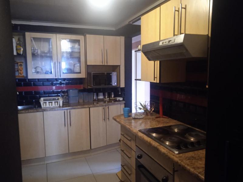 4 Bedroom Property for Sale in Olievenhoutbosch Gauteng
