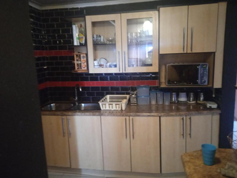 4 Bedroom Property for Sale in Olievenhoutbosch Gauteng