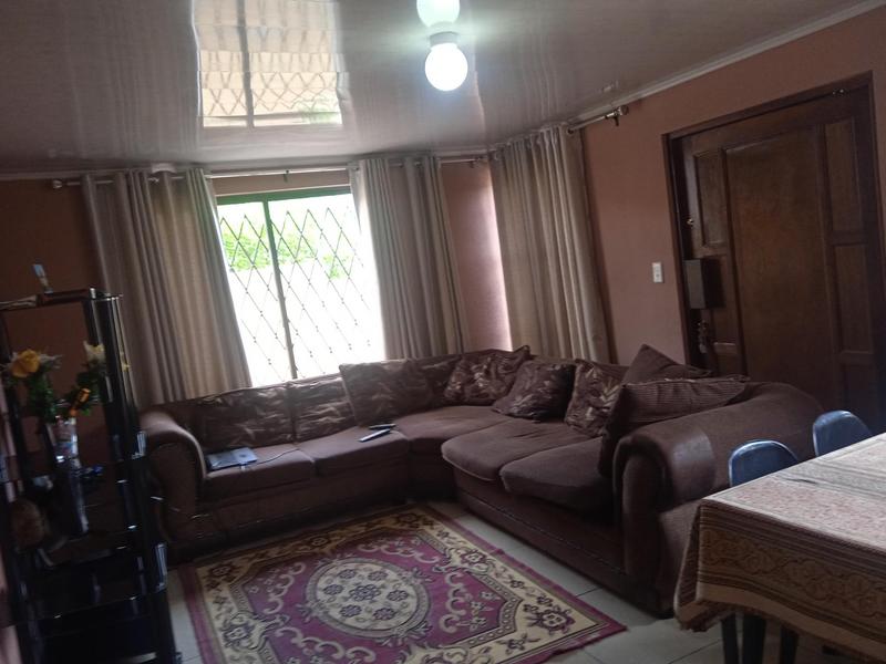 4 Bedroom Property for Sale in Olievenhoutbosch Gauteng