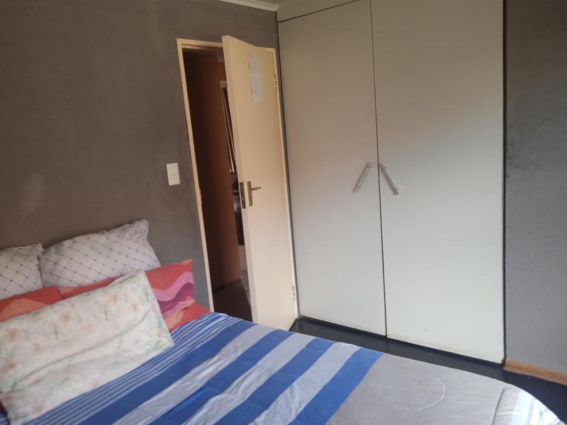 4 Bedroom Property for Sale in Olievenhoutbosch Gauteng