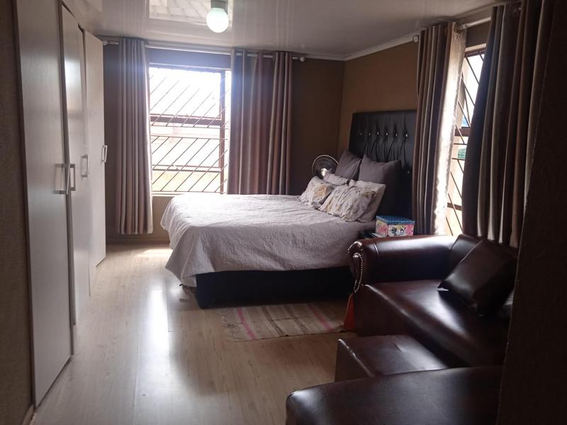 4 Bedroom Property for Sale in Olievenhoutbosch Gauteng