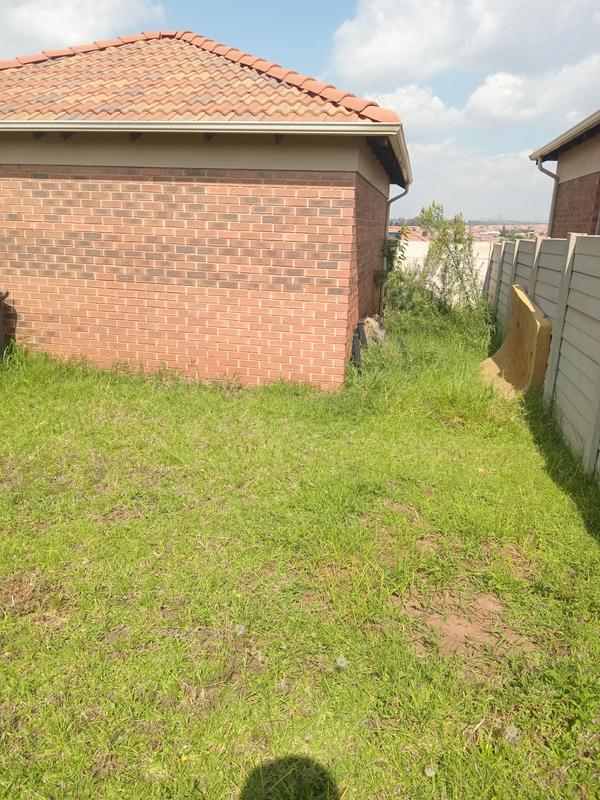 3 Bedroom Property for Sale in Olievenhoutbosch Gauteng