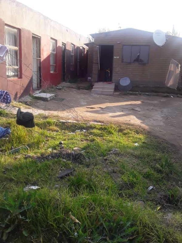 5 Bedroom Property for Sale in Olievenhoutbosch Gauteng