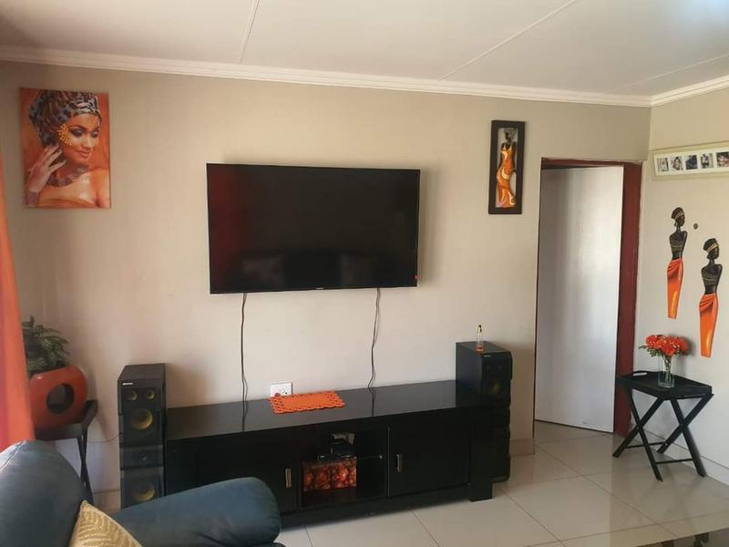 4 Bedroom Property for Sale in Olievenhoutbosch Gauteng