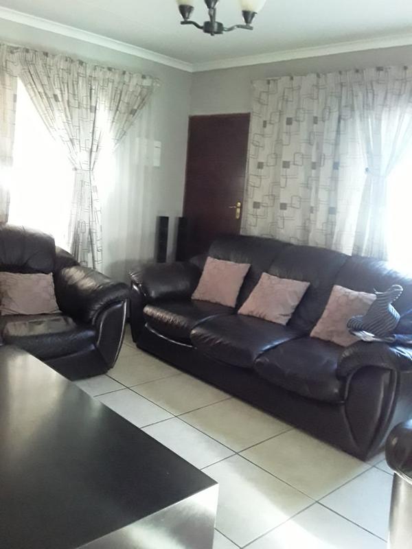 3 Bedroom Property for Sale in Olievenhoutbosch Gauteng