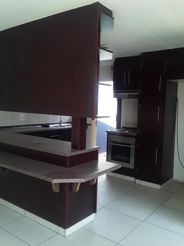 3 Bedroom Property for Sale in Olievenhoutbosch Gauteng