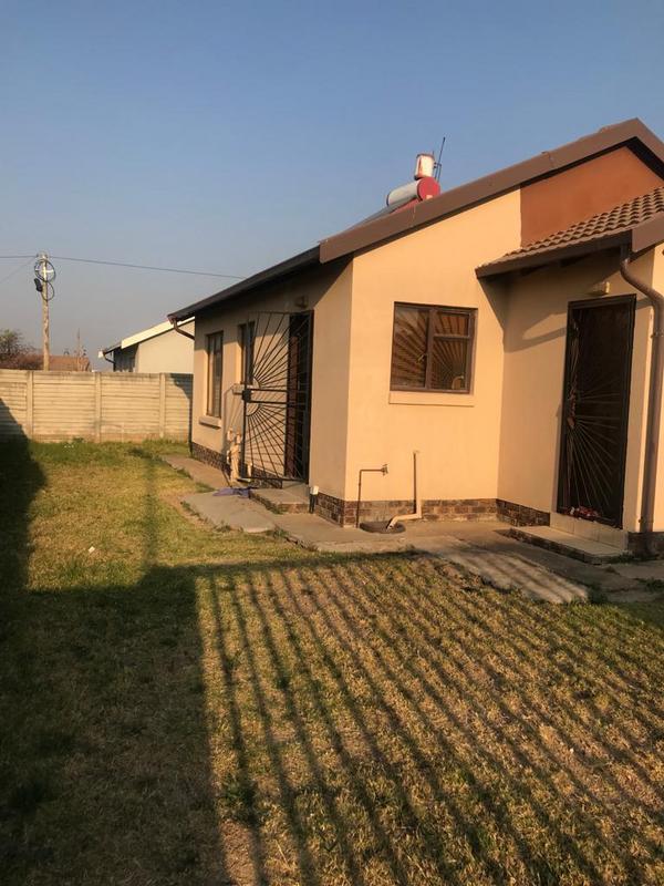 3 Bedroom Property for Sale in Olievenhoutbosch Gauteng