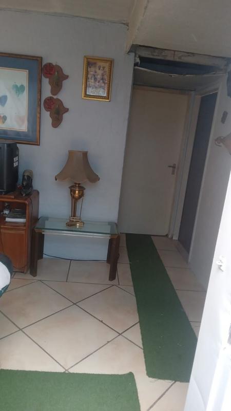 2 Bedroom Property for Sale in Olievenhoutbosch Gauteng