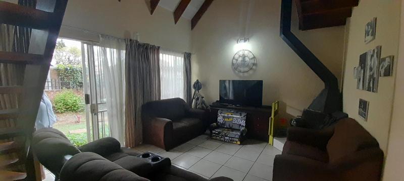 2 Bedroom Property for Sale in Wierda Park Gauteng