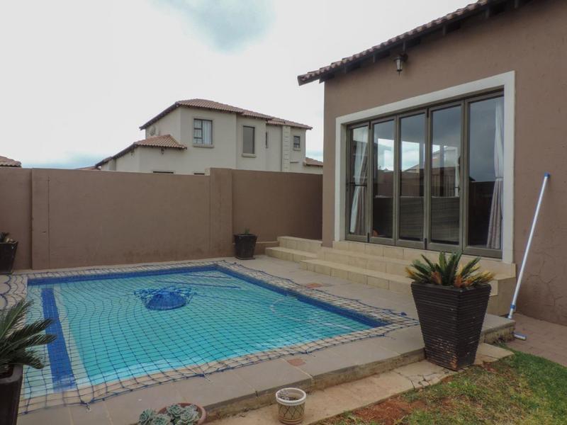 3 Bedroom Property for Sale in Thatchfield Gauteng